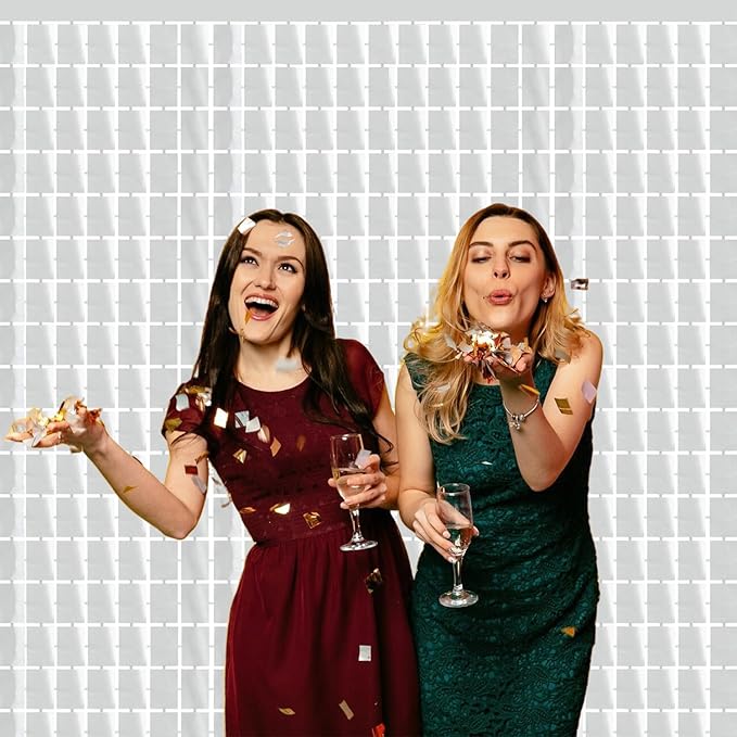 GOER Silver Party Backdrop Metallic Tinsel Foil Curtains Photo Booth Props for New Year's Eve Graduation Birthday Wedding Baby Shower Christmas Holiday Celebration Party Decorations (2 Packs)