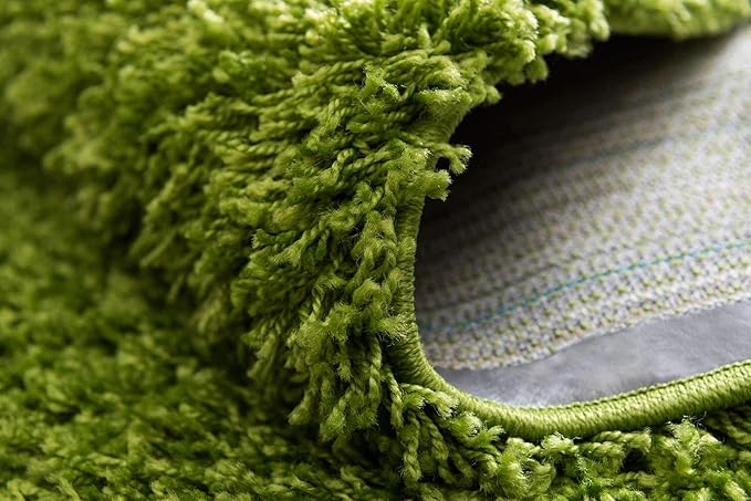 Unique Loom Solid Shag Collection Area Rug (3' 3" x 5' 3" Rectangle, Grass Green)