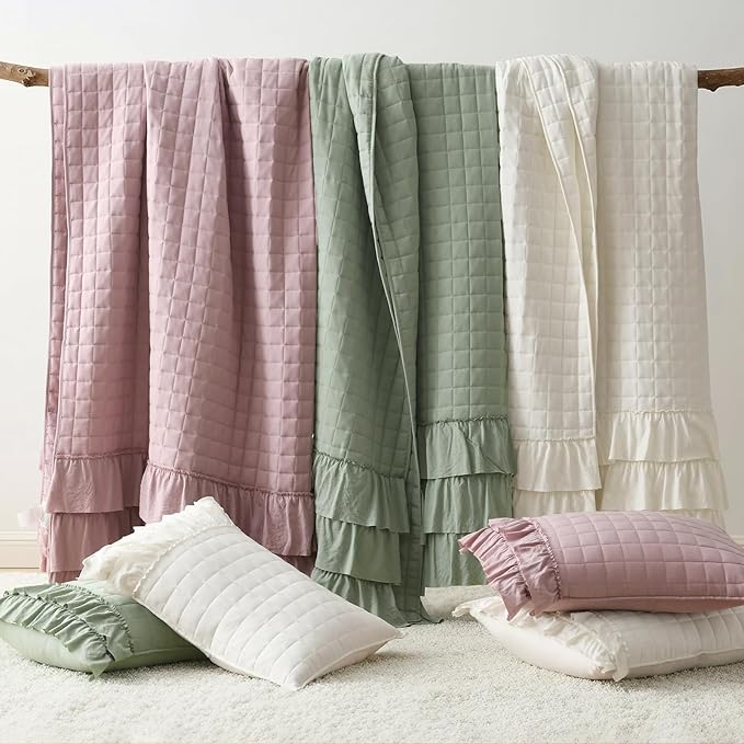 HORIMOTE HOME Dusty Pink Ruffled Quilt Set Twin Size, Classic Geometric Square Stitched Pattern, Pre-Washed Farmhouse Shabby Chic Microfiber Lightweight Bedding Set Bedspread Coverlet for All Season