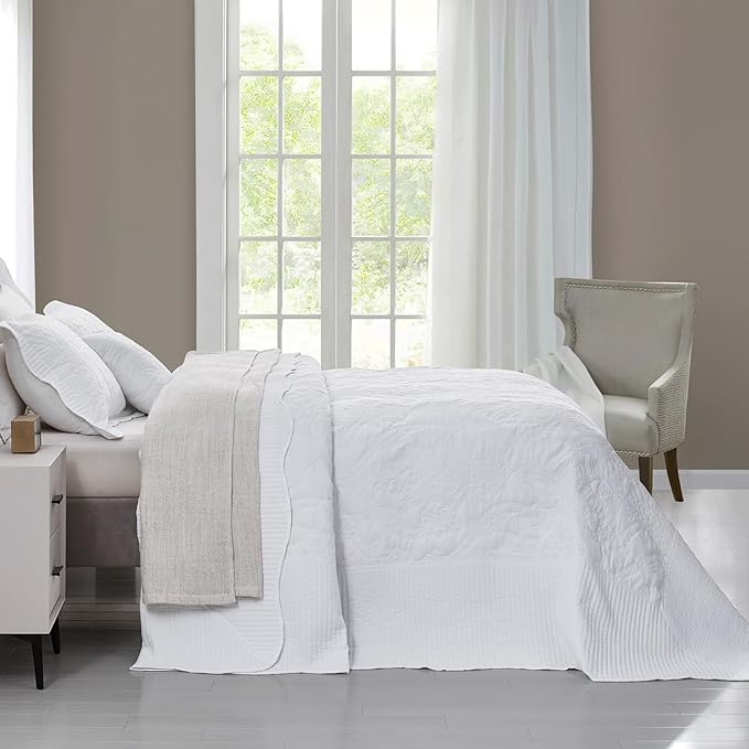 CHIXIN Oversized Bedspread Coverlet Set King Size - Lightweight Bedding Cover - Beautiful Stitching - 5 Piece Reversible Bedspread - Gorgeous Damask Paisley Pattern (King, Pure White)
