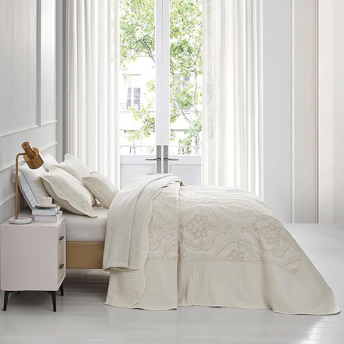 CHIXIN Oversized Bedspread Coverlet Set King Size - Lightweight Bedding Cover - Beautiful Stitching - 5 Piece Reversible Bedspread - Gorgeous Damask Paisley Pattern (King, Ivory-Yellow)