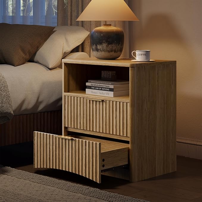 Evermagin Fluted Nightstand Set of 2 with Charging Station, Natural Oak Bedside Table with 2 Drawers, Wood End Table with Storage Mid Century Modern, Large Night Stand for Bedroom