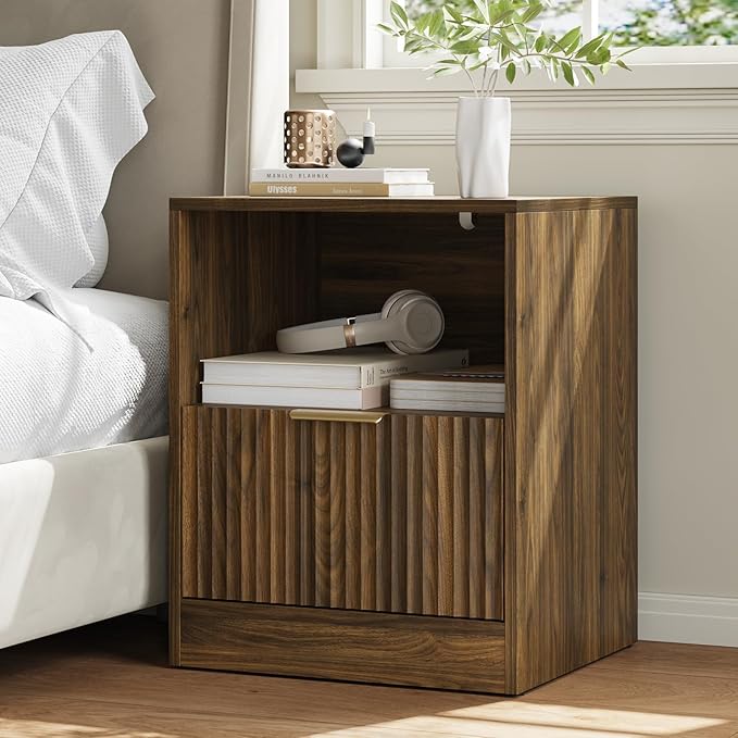 Fluted Dresser & Nightstand Set 3-Piece, 7 Drawer Dressers and Night Stand Set of 2 with Metal Handle, Fluted Mid Century Wood Chest of Drawers Storage Dressers Set for Bedroom, Walnut