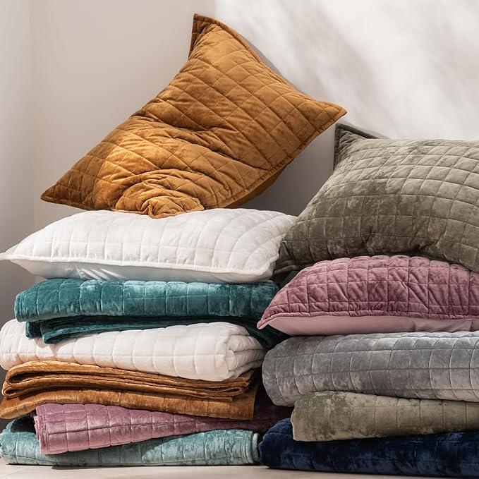 RECYCO Luxury Velvet Quilt Set Full Queen Size, Lightweight Velvet Comforter Set, Oversized Bedspread Coverlet Quilted Bedding Set, with 2 Matching Pillow Shams, for All Season, Gray