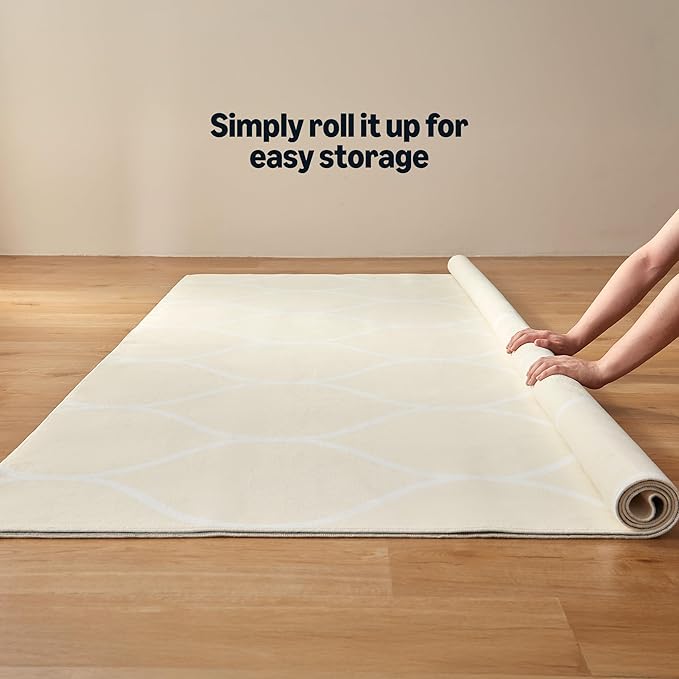 Amazon Basics Thin Indoor Area Rug, Geometric Printed Washable Home Decor Carpet for Living Room Bedroom, 5' W × 7' L, Beige Geometric