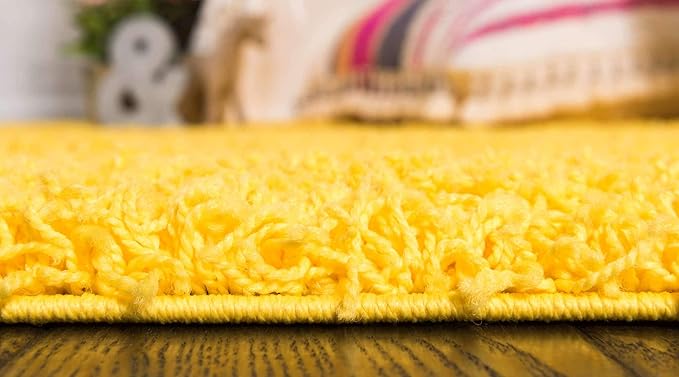 Unique Loom Solid Shag Collection Area Rug (2' x 3' 1" Rectangle, Tuscan Sun Yellow)
