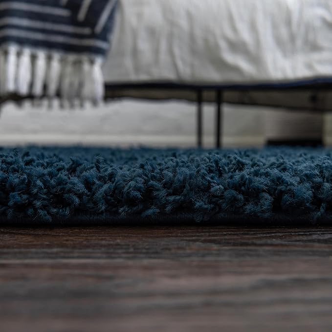 Unique Loom Solid Shag Collection Area Rug (4' Octagon, Sapphire Blue/ Navy Blue)