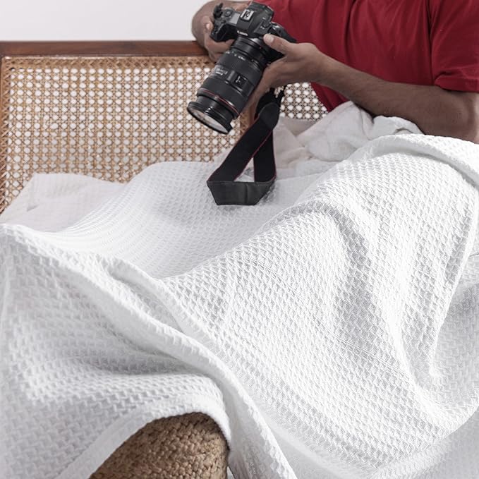 Salt Earth 100% Cotton Throw Blanket, Queen, 90"X92" Waffle Throws for Home, Bedrooms, Outdoor and Office Couch, Modern & Cozy Room Decor Blankets, Lightweight, All Season Western Blanket(White)