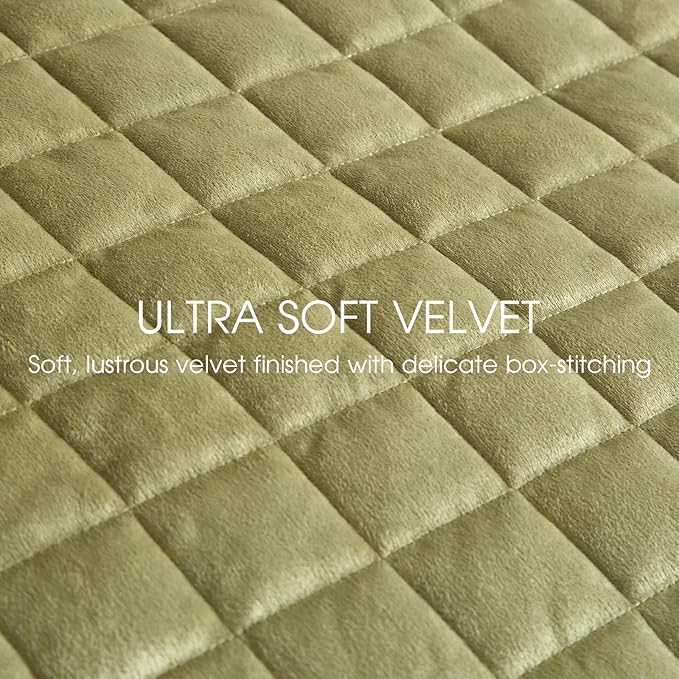 Powdion Velvet Quilt King,Luxurious King Size Quilt Bedding Set 3 Pieces Soft Lightweight Bedspreads Coverlet for All Seasons with 2 Pillow Shams,90x104 Vintage Olive Green Quilt King