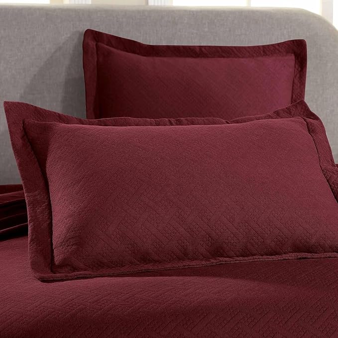 Superior 100% Cotton Basket Weave Bedspread with Shams, All-Season Premium Cotton Matelasse Jacquard Bedding, Quilted-Look Geometric Basket, King, Garnet