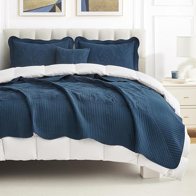 CHIXIN Bedspread Coverlet Set Queen Size - Lightweight Bedding Cover - Beautiful Stitching - 5 Piece Reversible Bedspread - Gorgeous Damask Paisley Pattern (Queen, Navy)