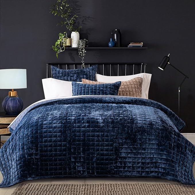 RECYCO Luxury Velvet Quilt Set King Size, Lightweight Velvet Comforter Set, Oversized Bedspread Coverlet Quilted Bedding Set, with 2 Matching Pillow Shams, for All Season, Navy Blue