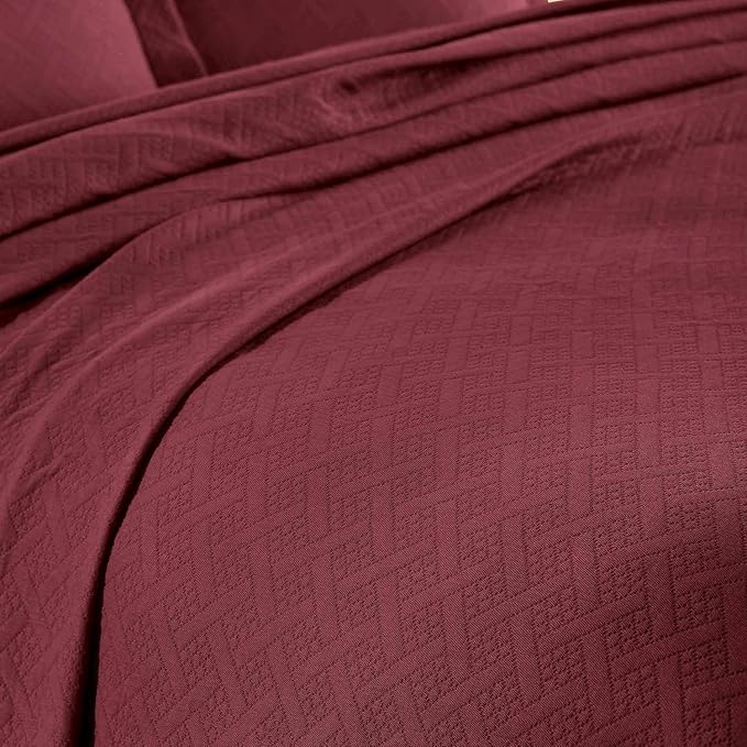 Superior 100% Cotton Basket Weave Bedspread with Shams, All-Season Premium Cotton Matelasse Jacquard Bedding, Quilted-Look Geometric Basket, Twin, Garnet