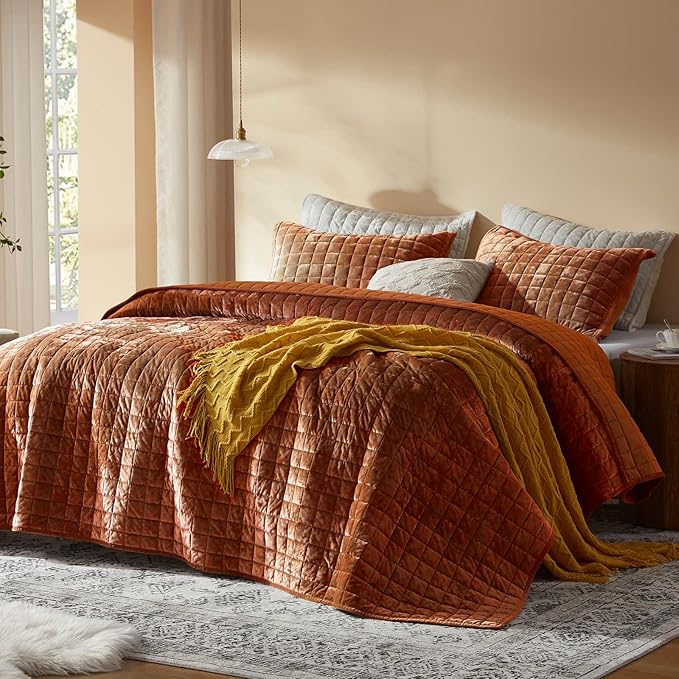 LEAONME Velvet Quilt Oversized California King-120''x120'', Lightweight Burnt Orange Velvet Comforter Set with 2 Pillow Shams, Oversized Bedspread Coverlet Quilted Bedding Set for All Season