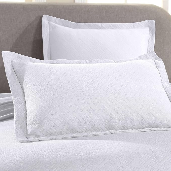 Superior 100% Cotton Basket Weave Bedspread with Shams, All-Season Premium Cotton Matelasse Jacquard Bedding, Quilted-Look Geometric Basket, King, White