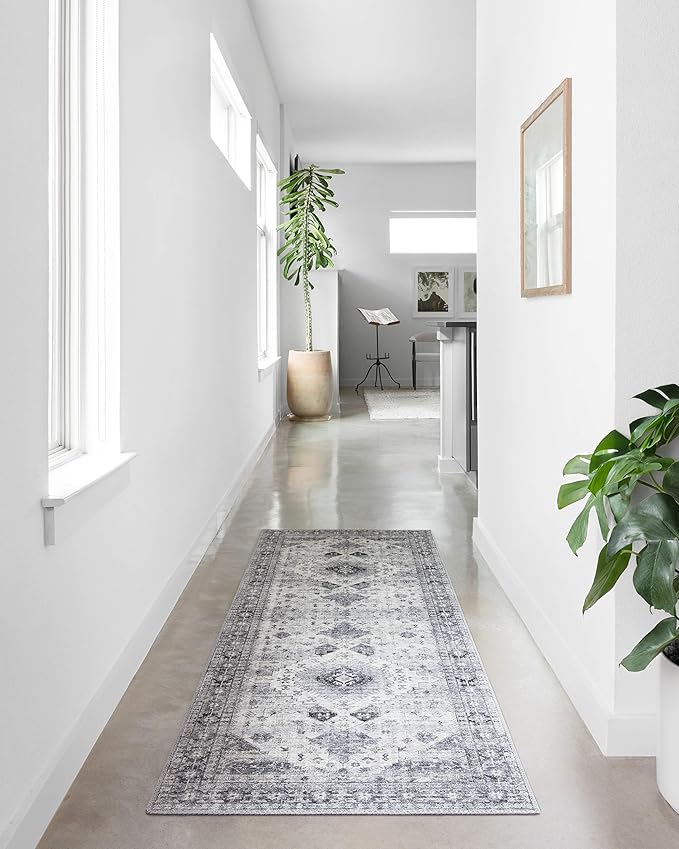 Loloi II Skye Collection SKY-02 Silver/Grey 2'-6" x 7'-6" Runner Rug