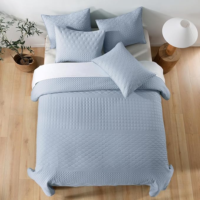 HORIMOTE HOME Light Blue Twin Size Quilt Set - Soft Microfiber Bedspread with 1 Sham, Lightweight & All-Season Geometric Coverlet for Cozy Bedding