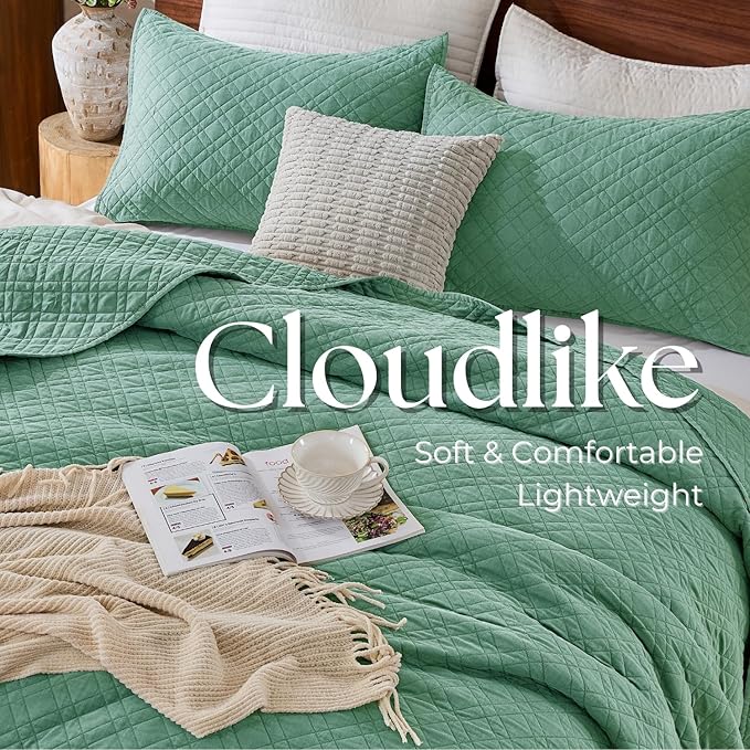 DOWN HOME Twin Quilt Set with Sham Lightweight Quilted Bedspread Coverlet Thin Comforter Bed Cover Vintage Washed Quilted Blanket for All Season, Brushed Microfiber Diamond Stitching, Green, 66"x92"
