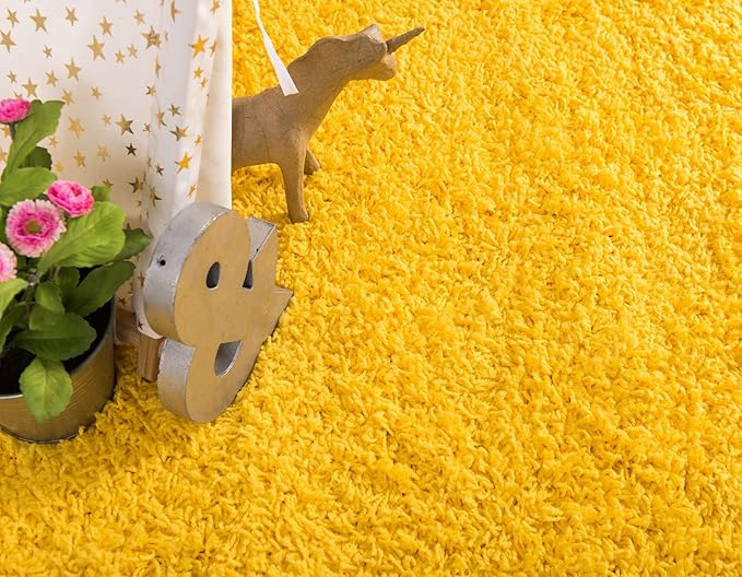 Unique Loom Solid Shag Collection Area Rug (7' 10" x 10' Rectangle, Tuscan Sun Yellow)