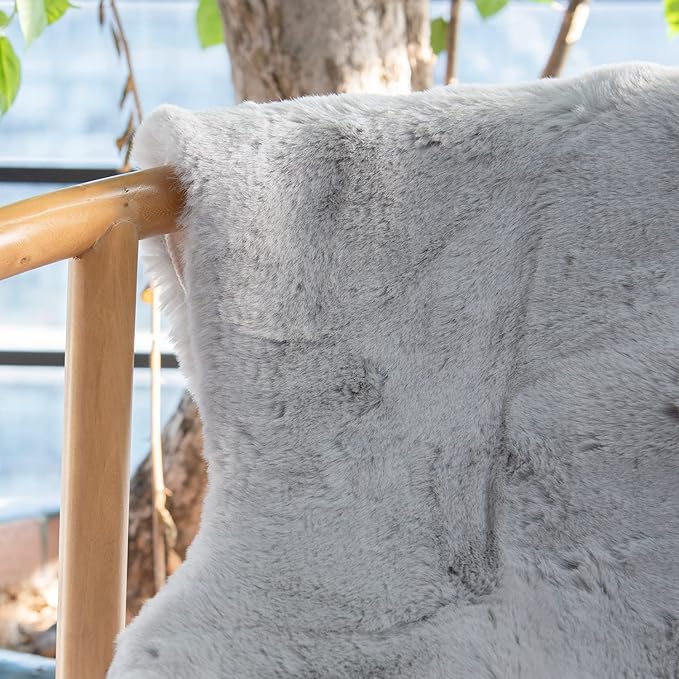 Grey Washable Fluffy Round Rugs 6ft Faux Bunny Fur Rugs for Living Room Bedroom Boho Circle Sheepskin Rug Teen Room Nursery Rug