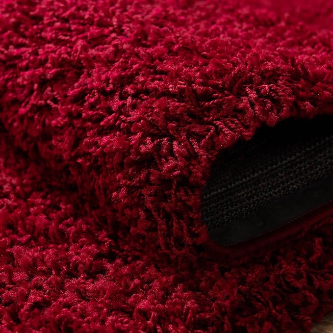 Unique Loom Solid Shag Collection Area Rug (5' 3" Round, Cherry Red)