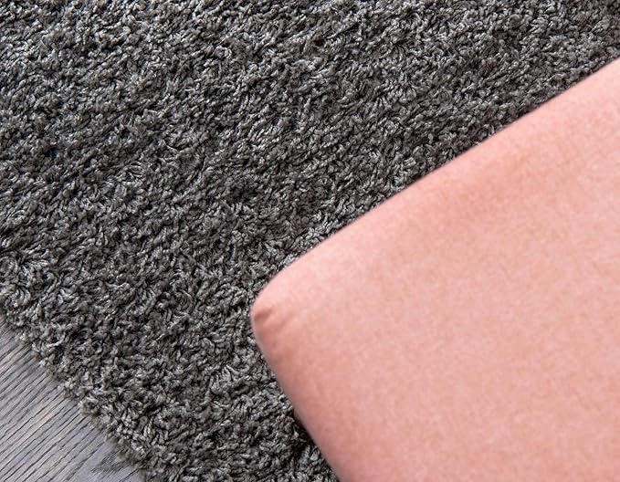 Unique Loom Solid Shag Collection Area Rug (7' 1" x 10' Rectangle, Graphite Gray)