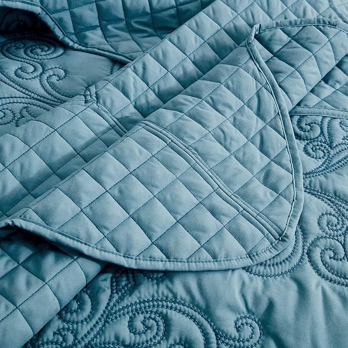 CHIXIN Bedspread Coverlet Set Queen Size - Lightweight Bedding Cover - Beautiful Stitching - 5 Piece Reversible Bedspread - Luxury Damask Paisley Pattern (Queen, Lagoon)