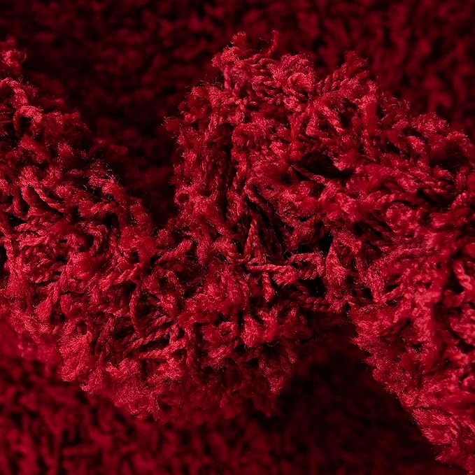 Unique Loom Solid Shag Collection Area Rug (5' 3" Round, Cherry Red)