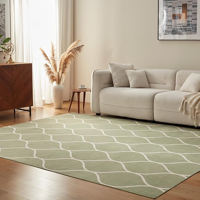 Amazon Basics Thin Indoor Area Rug, Geometric Printed Washable Home Decor Carpet for Living Room Bedroom, 8' W × 10' L, Green Geometric