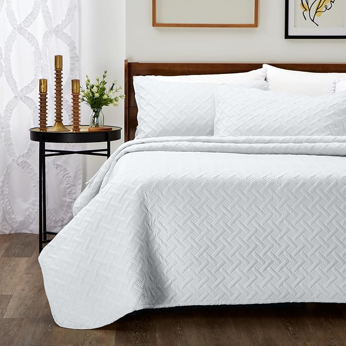 Cosy House Collection Luxury Rayon Derived from Bamboo 3-Piece Quilt Set - Ultra Soft Quilted Coverlet Bedspread - Classic Weave Stitch - Includes Quilt and 2 Pillow Shams (King/Cal King, White)