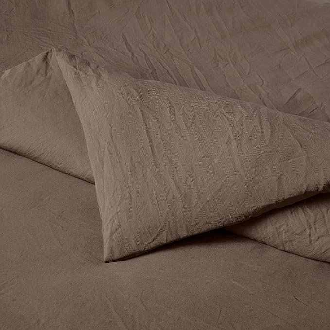Amazon Basics Brushed Microfiber Comforter Set, Extra Soft with Natural Texture, 2-Piece, Twin/Twin XL, Brown