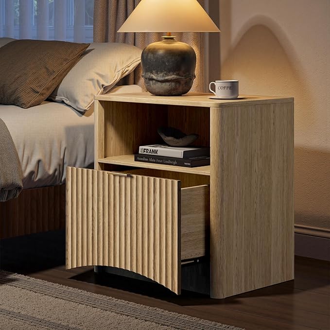 Evermagin Fluted Nightstand, Natural Oak Bedside Table with Drawer and Storage, Wood End Table Mid Century Modern, Large Night Stand for Bedroom