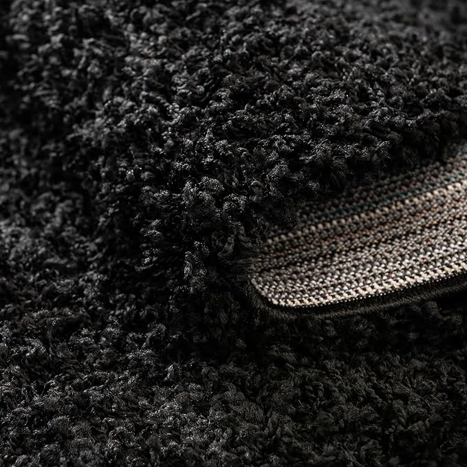 Unique Loom Solid Shag Collection Area Rug (5' 1" x 8' Oval, Jet Black)