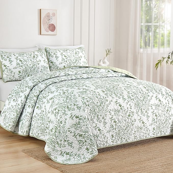 WONGS BEDDING Quilt King Size, Sage Green Quilt Bedding Set with 2 Pillowcases, Botanical Quilt for King Bed, Soft Microfiber Lightweight Coverlet Bedspread for All Season (110"×90", 3 Pieces)