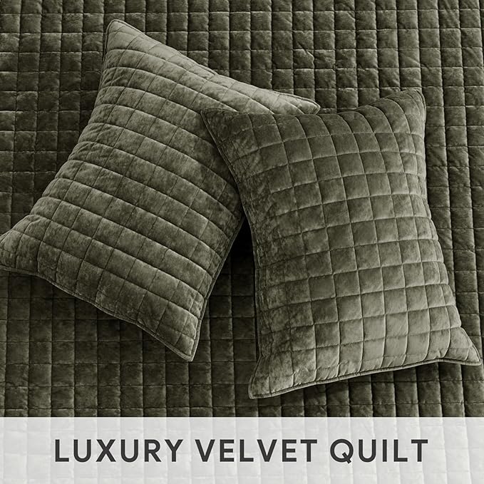 RECYCO Luxury Velvet Quilt Set, California King 118'' x 106'' Oversized Bedspread, Ultra Soft Velvet Comforter, Lightweight Box Stitch Bedding Sets for All Season, with 2 Shams, Olive Green