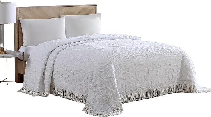 Beatrice Home Fashions Medallion Chenille Bedspread, Twin, White