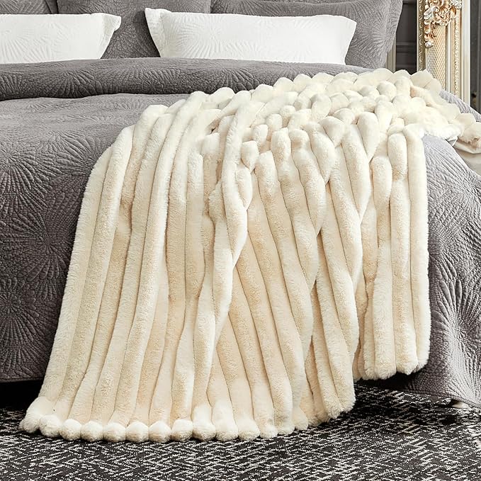 Cozy Bliss Faux Fur Throw Blanket for Couch, Cozy Warm Plush Striped Blanket for Sofa Bedroom Living Room, 90 * 90 Inches Beige