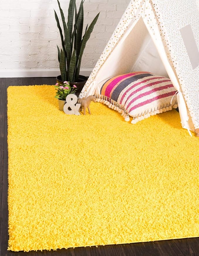 Unique Loom Solid Shag Collection Area Rug (5' 1" x 8' Rectangle, Tuscan Sun Yellow)
