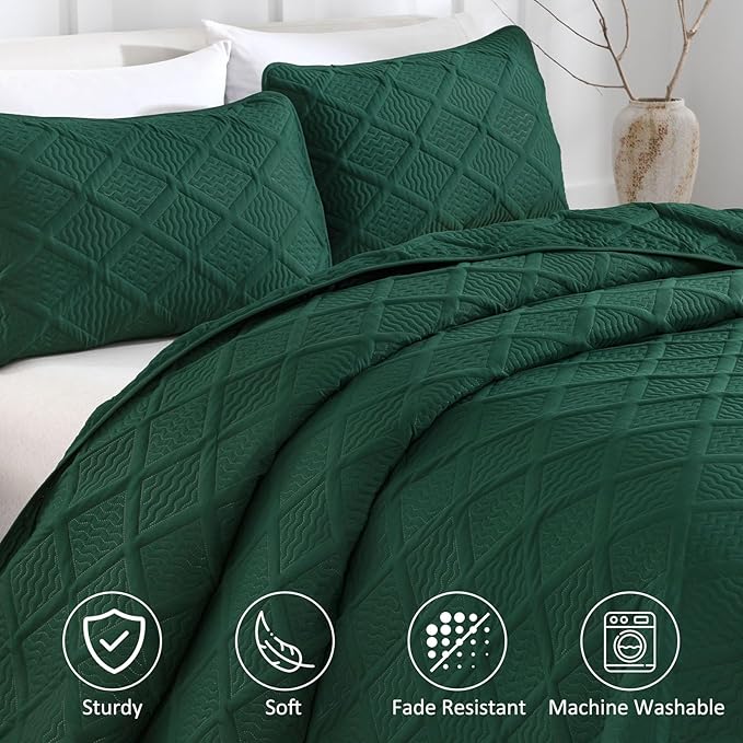 Yiran Quilts Queen Size, Emerald Green Spring Summer Bedspread Bedding Set, 3 Pieces Diamond Pattern Lightweight Microfiber Coverlet with 2 Pillow Shams for All Season 96x90 Inch