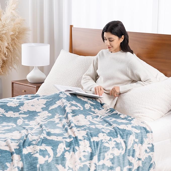Luxury Printed Fleece Warm Blanket, Soft Lightweight Velvety Plush Throw for Couch and Bed, Cozy Comfy for All Seasons(Blue Floral Silhouette, 90×90 Inches)