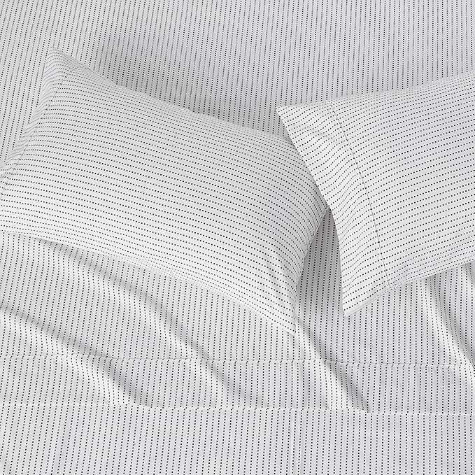 Amazon Basics Lightweight Microfiber 4-Piece Bed Sheet Set, Plum, Printed, Full