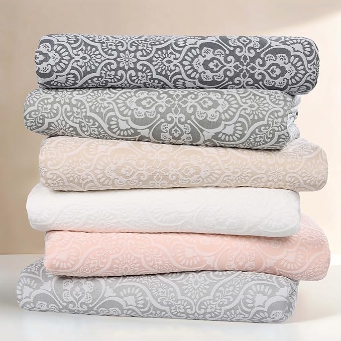 Superior 3 Piece Bedspread Set, Home Bed Decor, Decorative Bed Spread, 2 Pillow Shams, Medium Weight Blanket, Floral Matelasse Coverlet, Bedding Essentials, Enzy Collection, Full, Silver