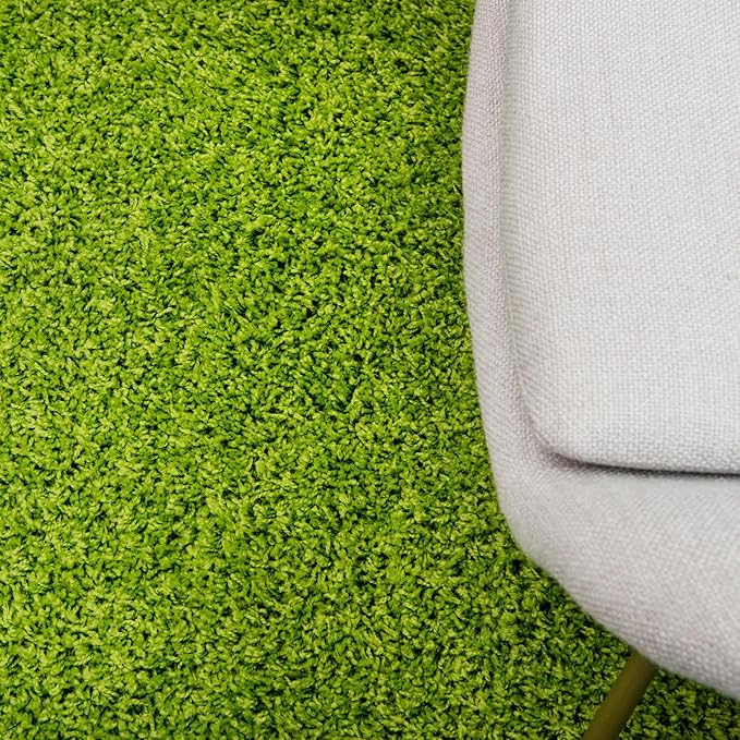Unique Loom Solid Shag Collection Area Rug (4' 1" Round, Grass Green)
