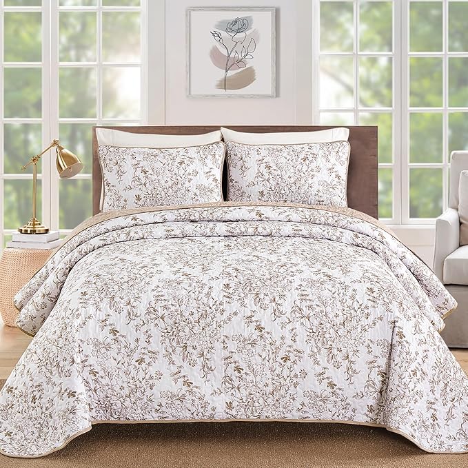WONGS BEDDING King Size Quilt Set, Brown Quilt Bedding Set with 2 Pillowcases, Botanical Quilt for King Bed, Soft Microfiber Lightweight Coverlet Bedspread for All Season (110"×90", 3 Pieces)
