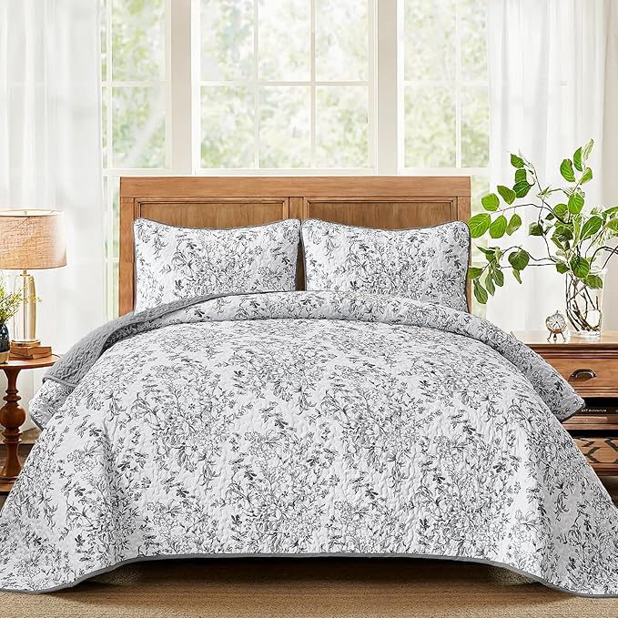 WONGS BEDDING Quilt King Size, Grey Quilt Bedding Set with 2 Pillowcases, Botanical Quilt for King Bed, Soft Microfiber Lightweight Coverlet Bedspread for All Season (110"×90", 3 Pieces)