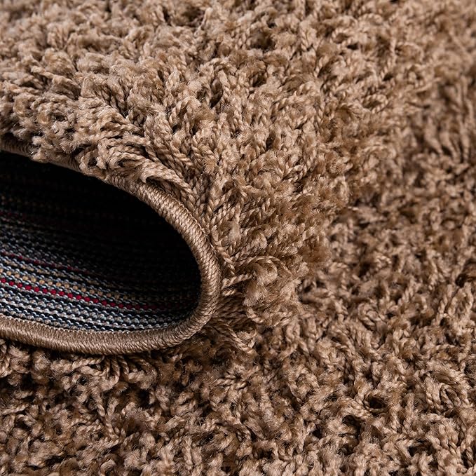 Unique Loom Solid Shag Collection Area Rug (7' 1" Round, Sandy Brown)