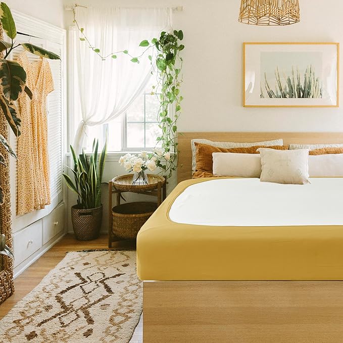 Biscaynebay Decorative Box Spring Cover King & Cal King Size, Gold Luxurious Jersey Knitting Stretchy Wrap Around 4 Sides Bed Skirt for Home/Hotels, Easy Fit Wrinkle & Fade Free Machine Washable