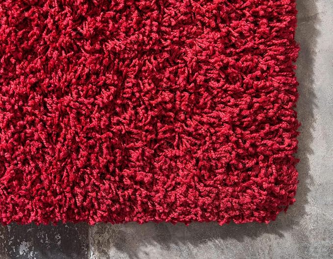 Unique Loom Solid Shag Collection Area Rug (2' 2" x 3' 1" Rectangle, Cherry Red)