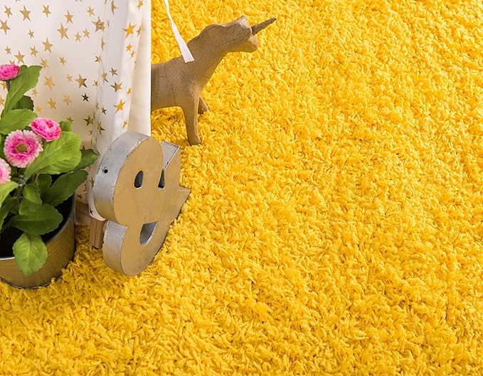 Unique Loom Solid Shag Collection Area Rug (2' 6" x 19' 8" Runner, Tuscan Sun Yellow)
