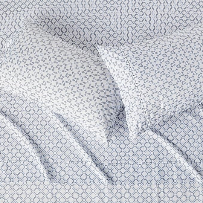 Amazon Basics Lightweight Microfiber 4-Piece Bed Sheet Set, Aqua, Printed, Queen